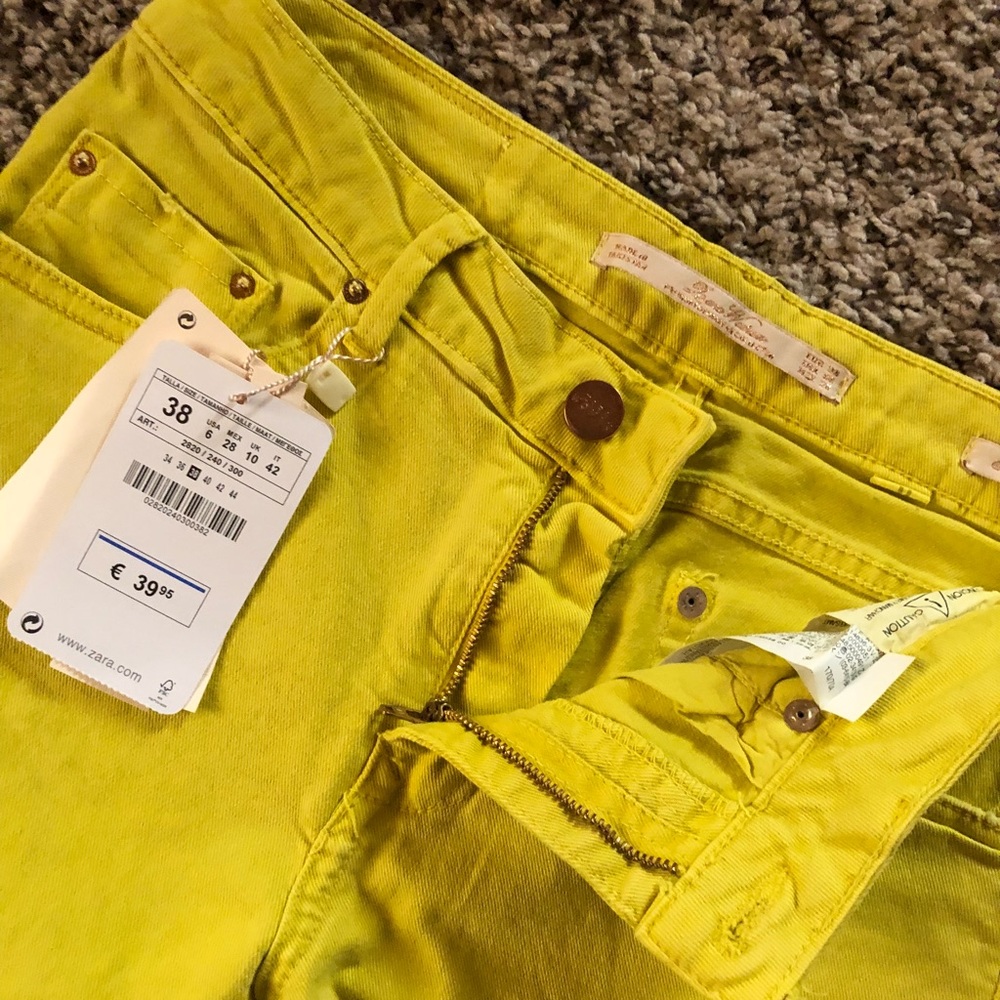 Zara jeans size 6